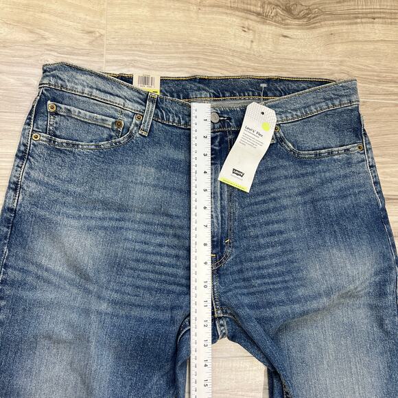 Levi's Flex 541 Athletic Taper Men's Medium Wash Stretch Jeans Size W36 L36 - Picture 4 of 11